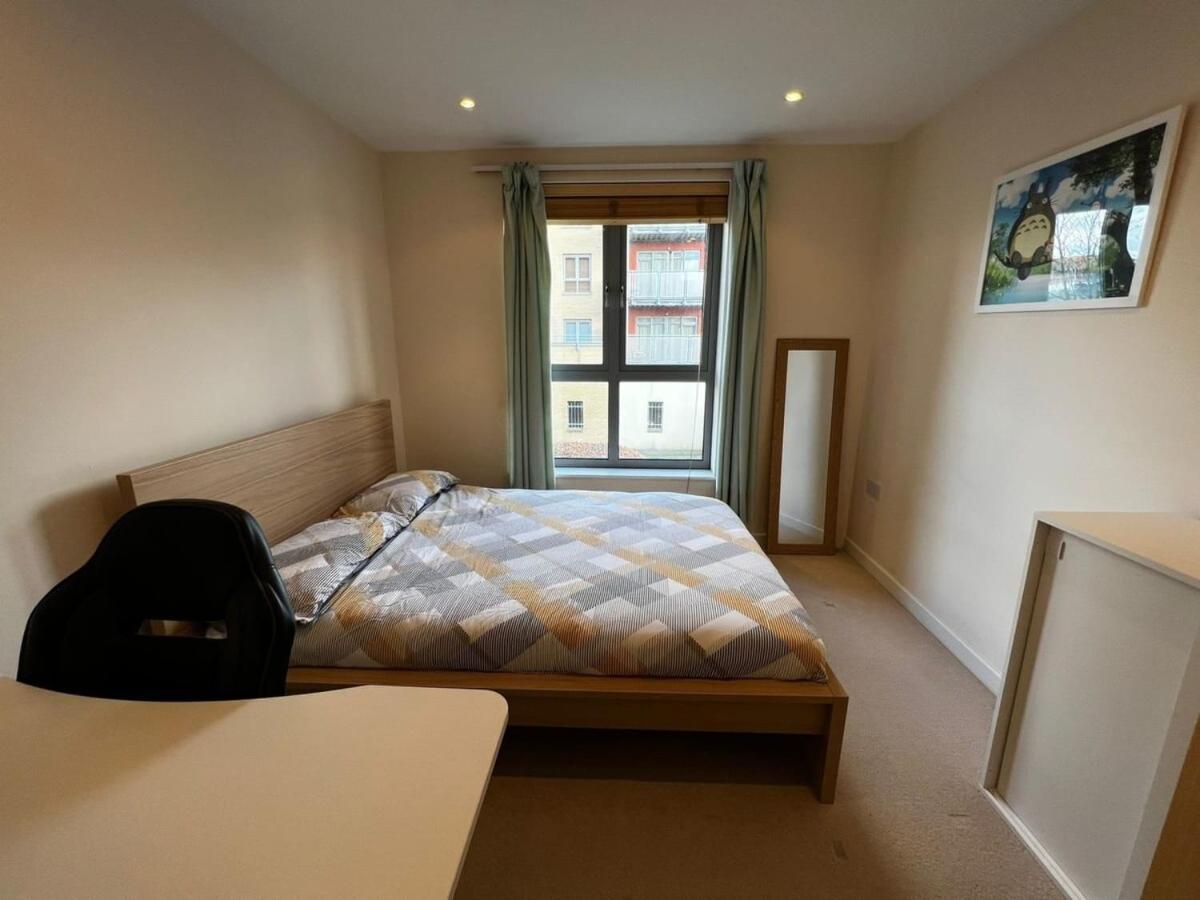 2 Bedroom Flat Next To Train Station & Gated Parking Cambridge  Exteriör bild